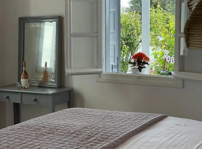 Alesta * Mykonos Town