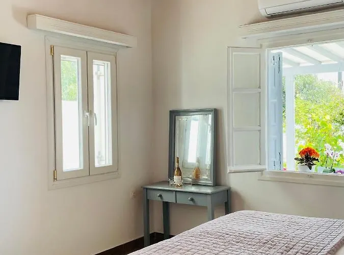 Alesta * Mykonos Town